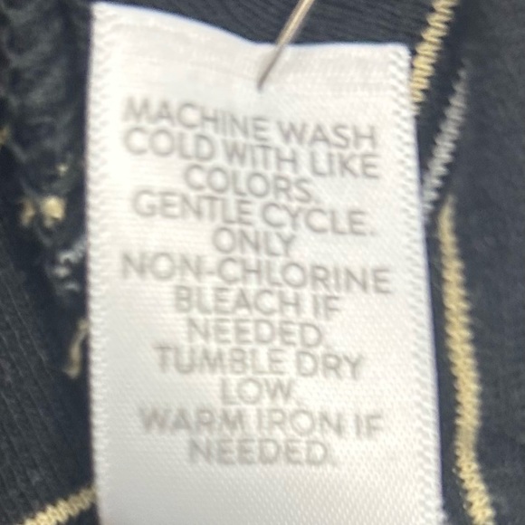 J. Jill Black Tee with White/Tan Stripes. 3/4 Length Bell Sleeve. Size 2X - Picture 9 of 9